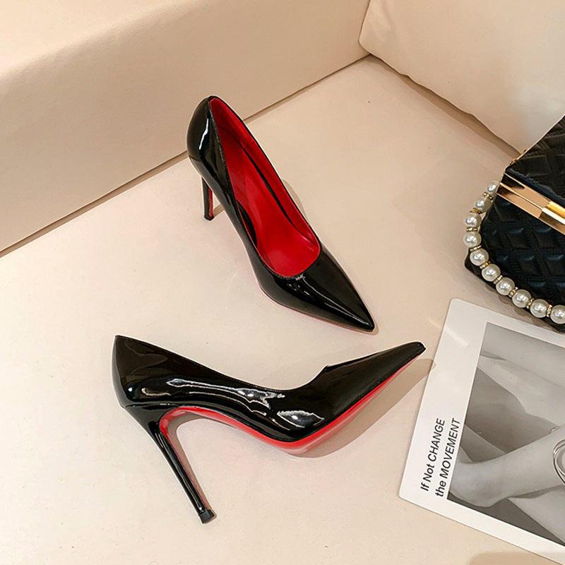 Black With Red Heel Pumps